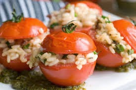 ντομάτες γεμιστές = domate të mbushura